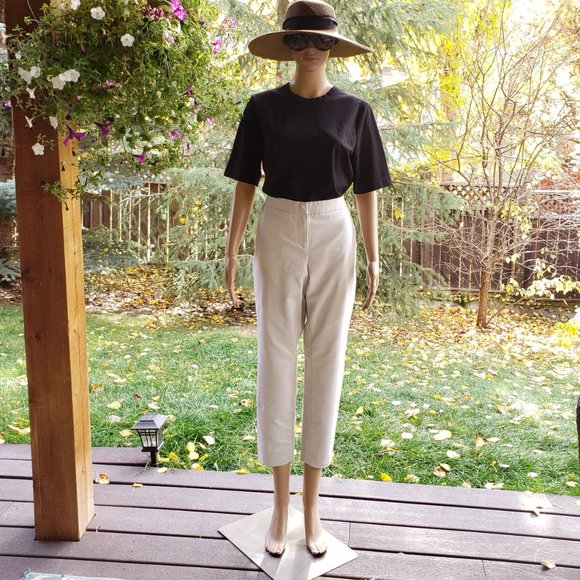 Essential item! DKNY, boyfriend cut beige khakis, size: 12 - Picture 4 of 9